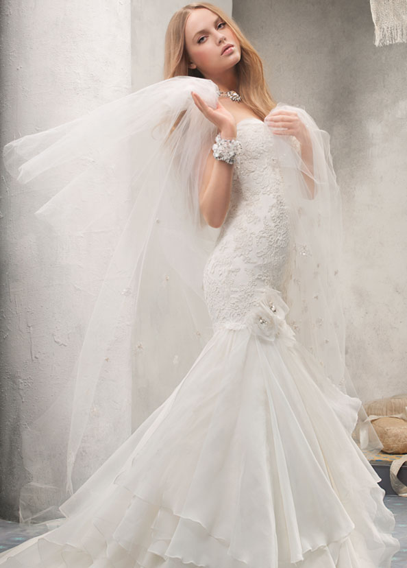 Alvina Valenta Bridal Gowns, Wedding Dresses Style AV9100 by JLM Couture, Inc. Alvina Valenta Bridal Gowns, Wedding Dresses Style AV9100 by JLM Couture, Inc.