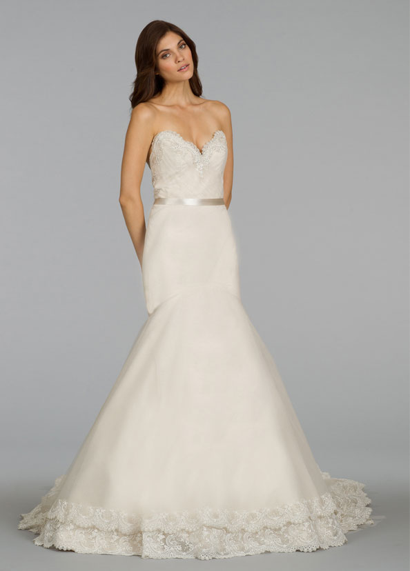 Alvina Valenta Bridal Gowns, Wedding Dresses Style AV9413 by JLM Couture, Inc. Alvina Valenta Bridal Gowns, Wedding Dresses Style AV9413 by JLM Couture, Inc.
