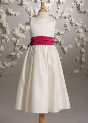 Jim Hjelm Occasions Flower Girl Dresses Style J500 by JLM Couture, Inc. Jim Hjelm Occasions Flower Girl Dresses Style J500 by JLM Couture, Inc.